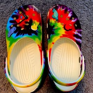 Size 5 Rainbow Crocs Jibbits Included
